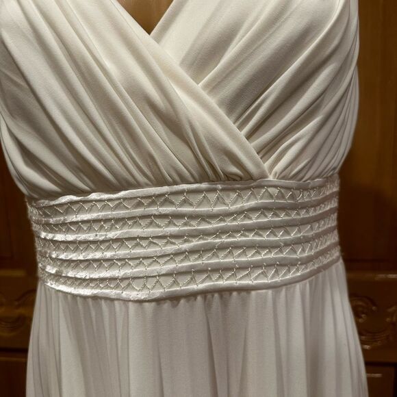 Ivy + Blu White Sleeveless V-Neck Pleated Dress SZ 8 - Picture 4 of 10